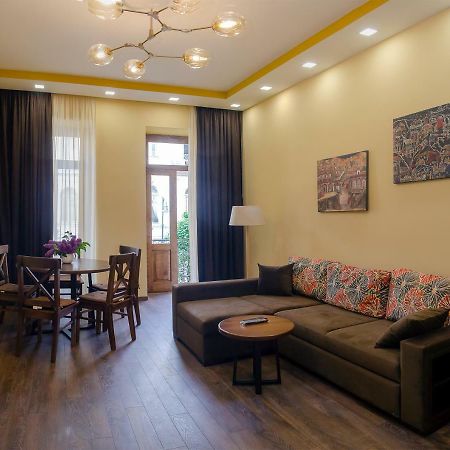 Home@97 On Aghmashenebeli Avenue Tbilisi Exteriér fotografie